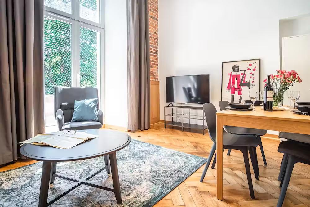 Tower Street Apartments