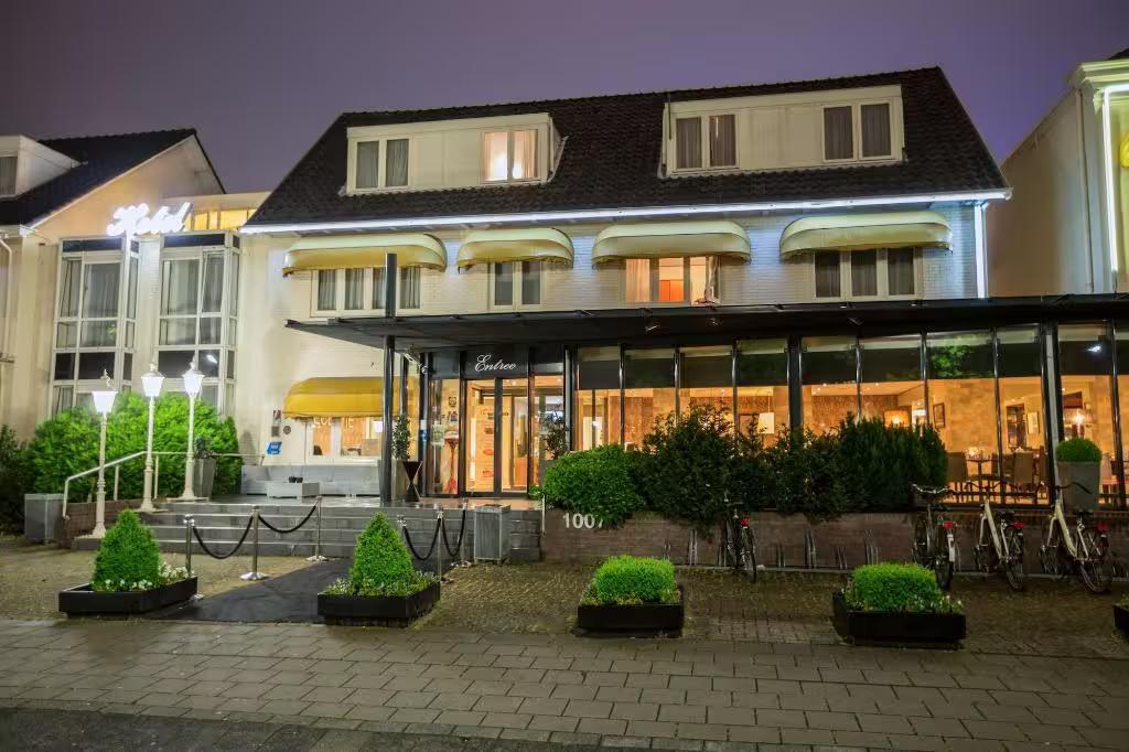 Hotel Twenty-Three