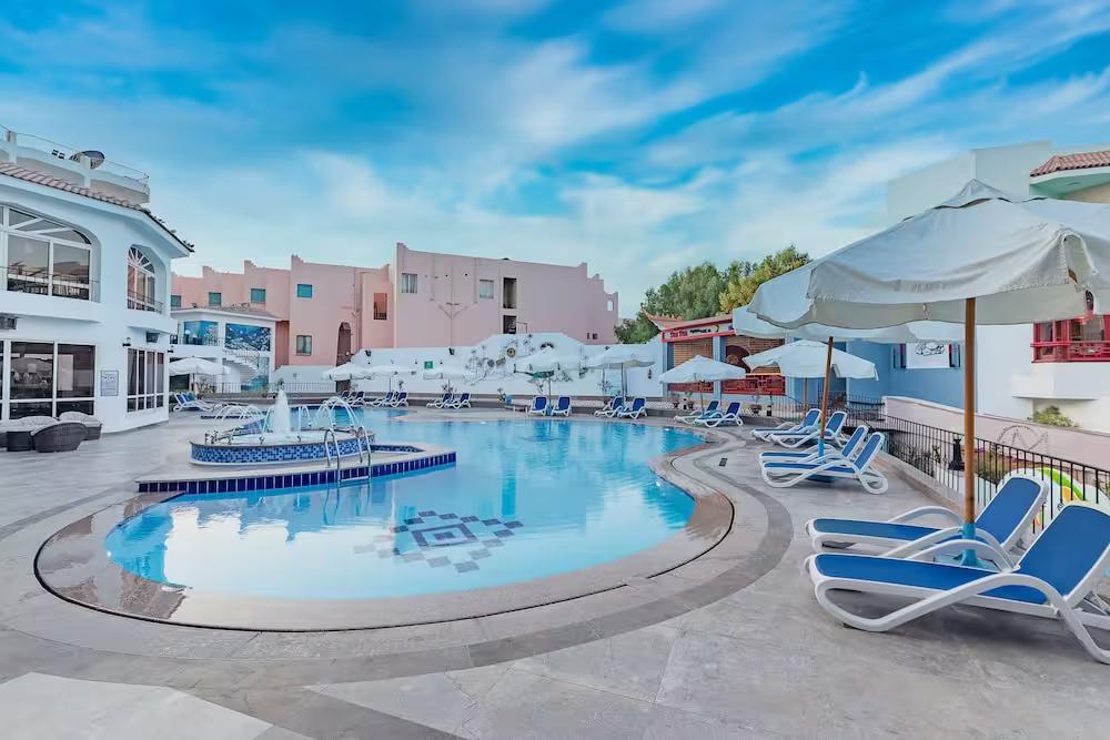 Minamark Beach Resort