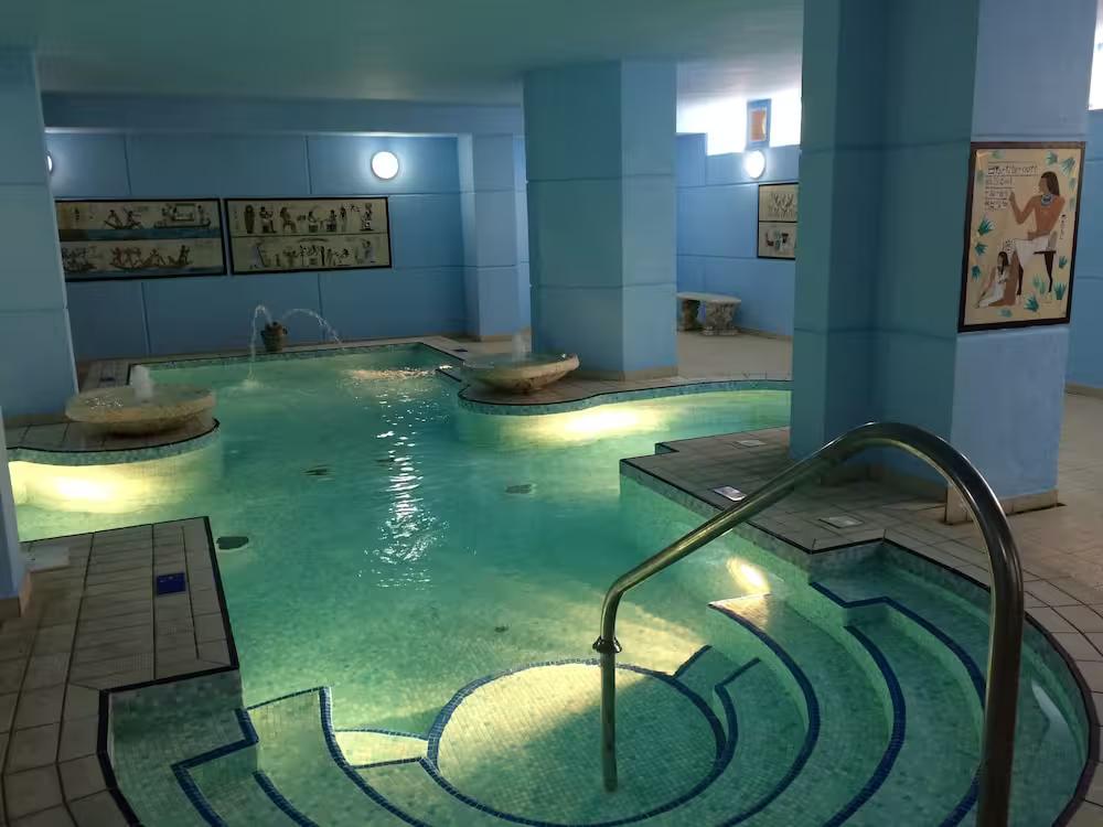 Topaz Hotel
