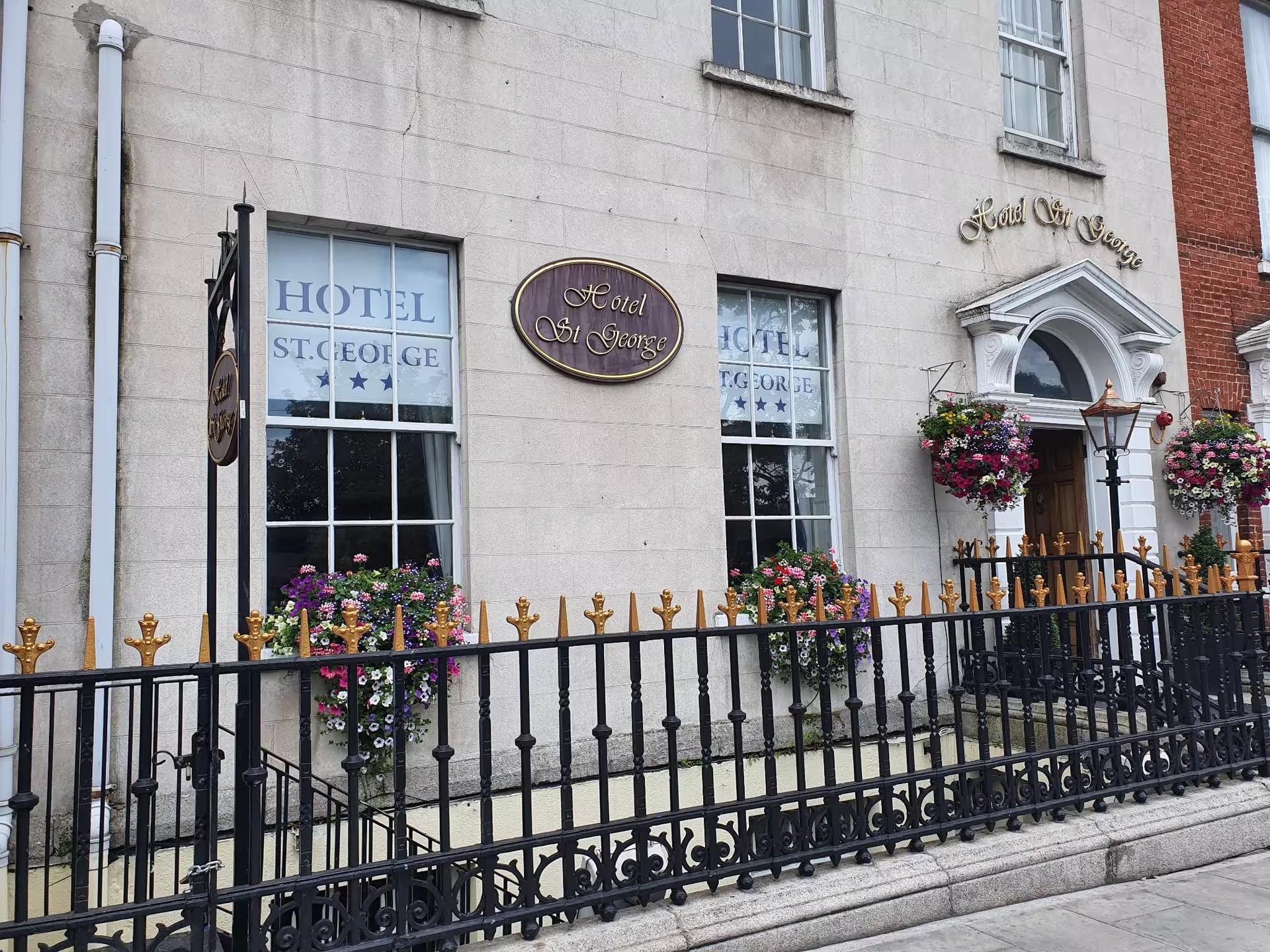 Hotel St. George