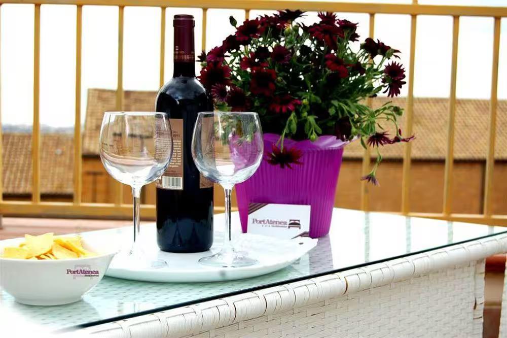 B&B PortAtenea