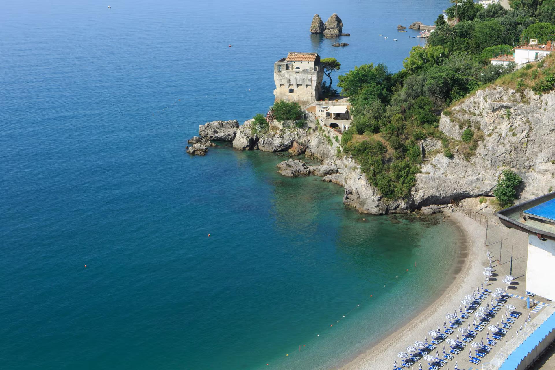 Lloyd's Baia Hotel