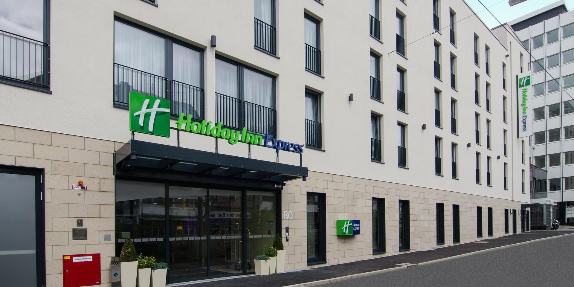 Premier Inn Dusseldorf City Centre Hotel