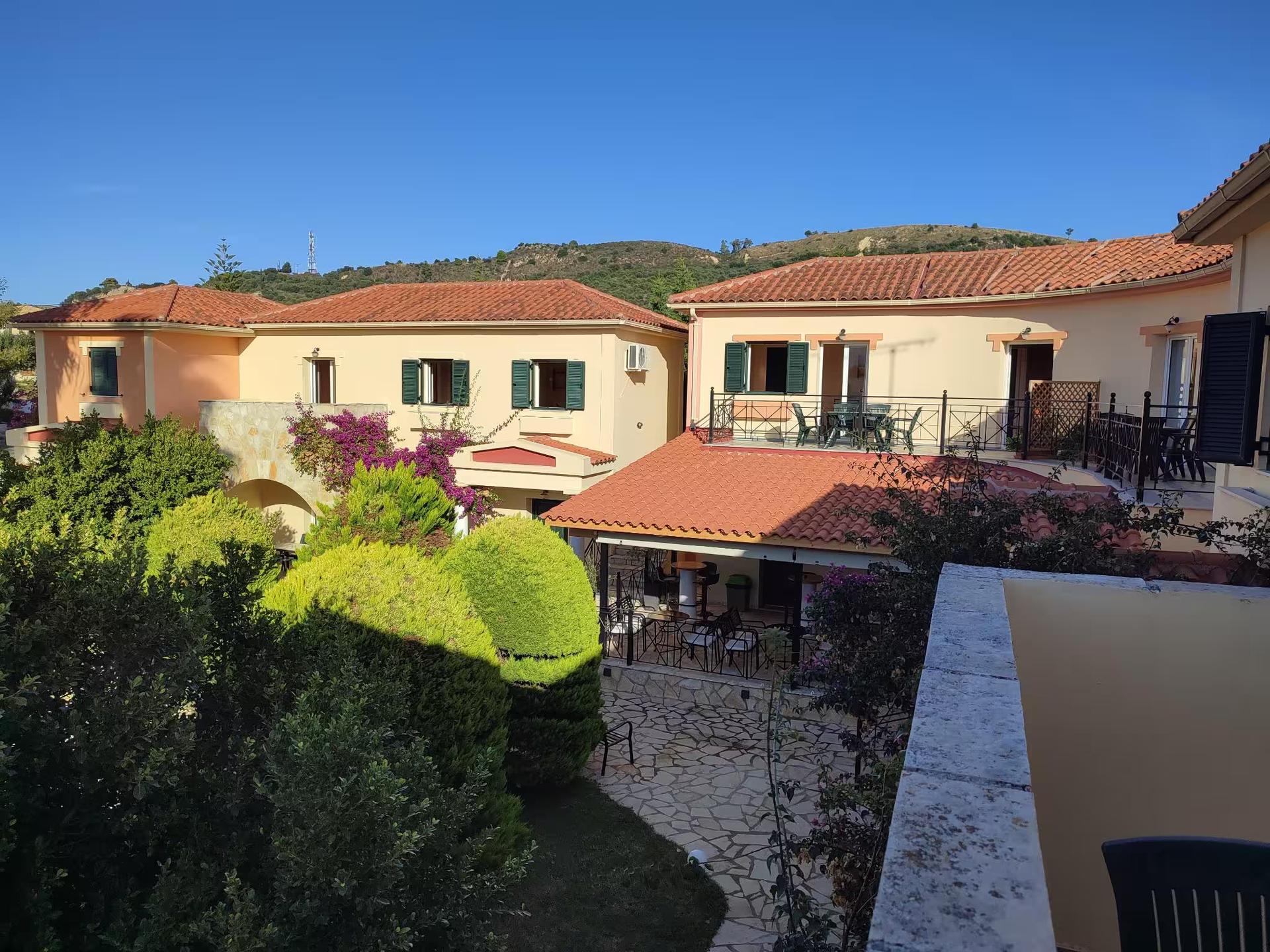 Elanthi Village
