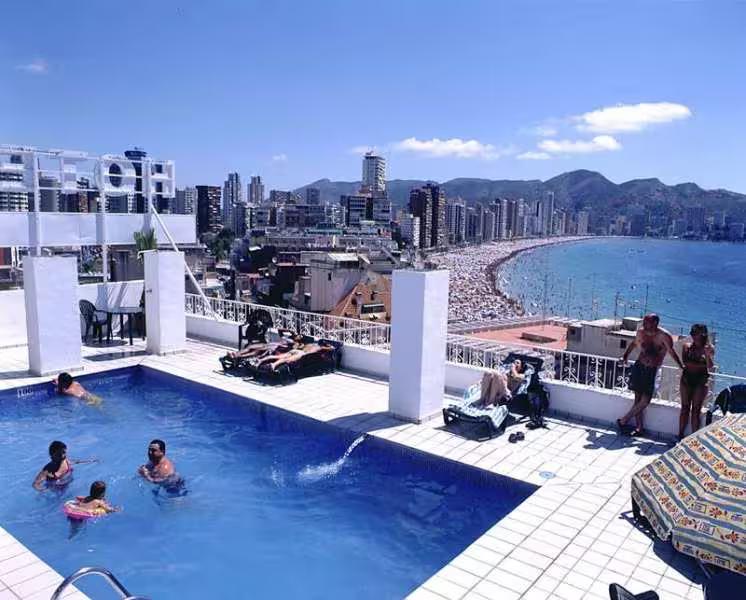 Limehome Benidorm Calle Major