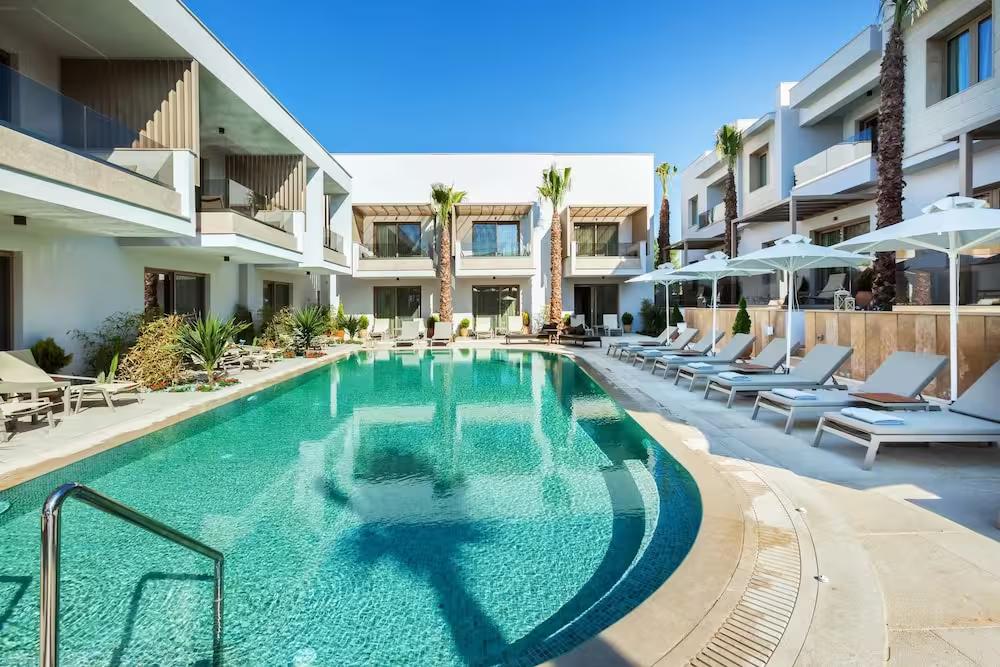Pefki Deluxe Residences