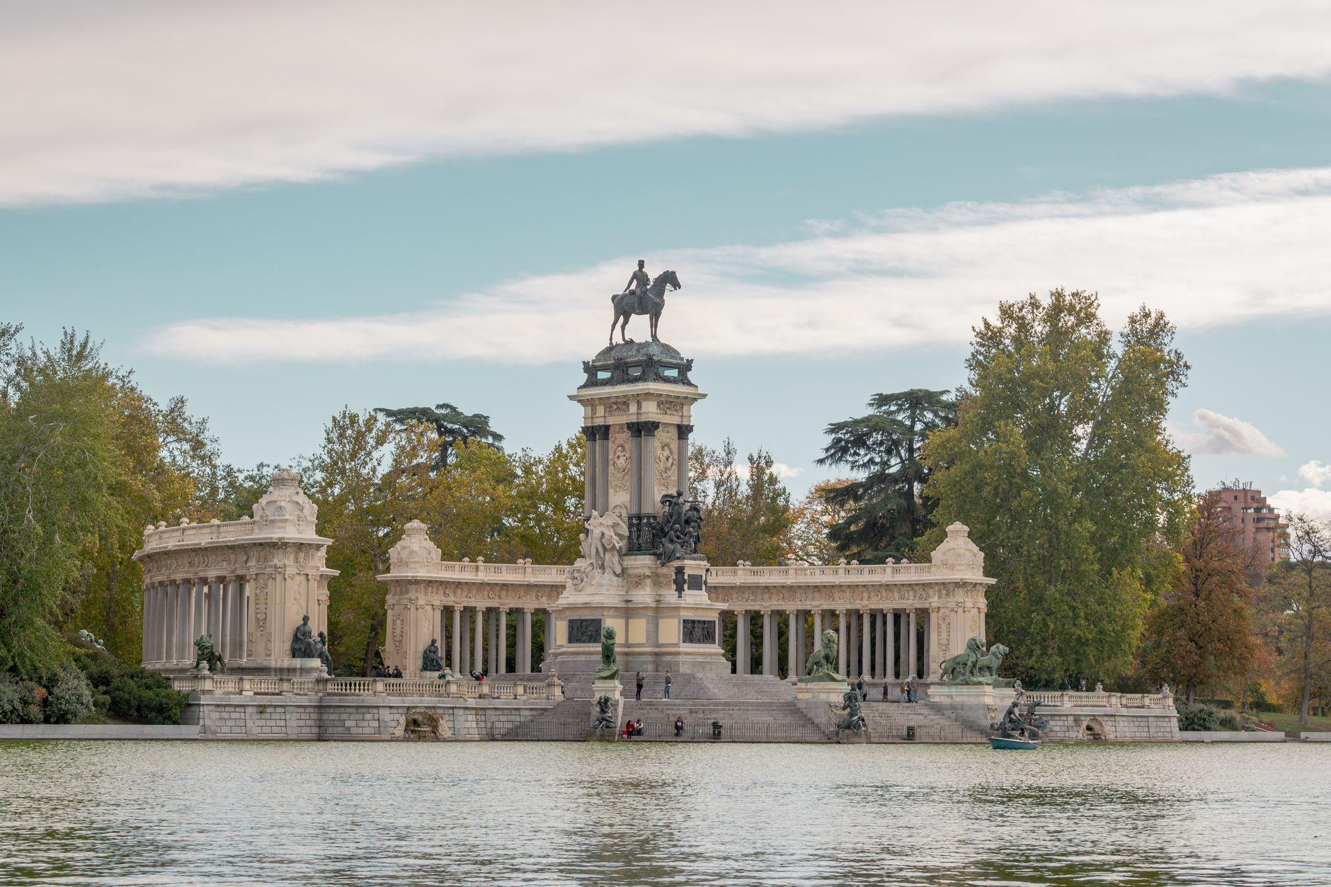 Last Minute Holidays to Spain in October