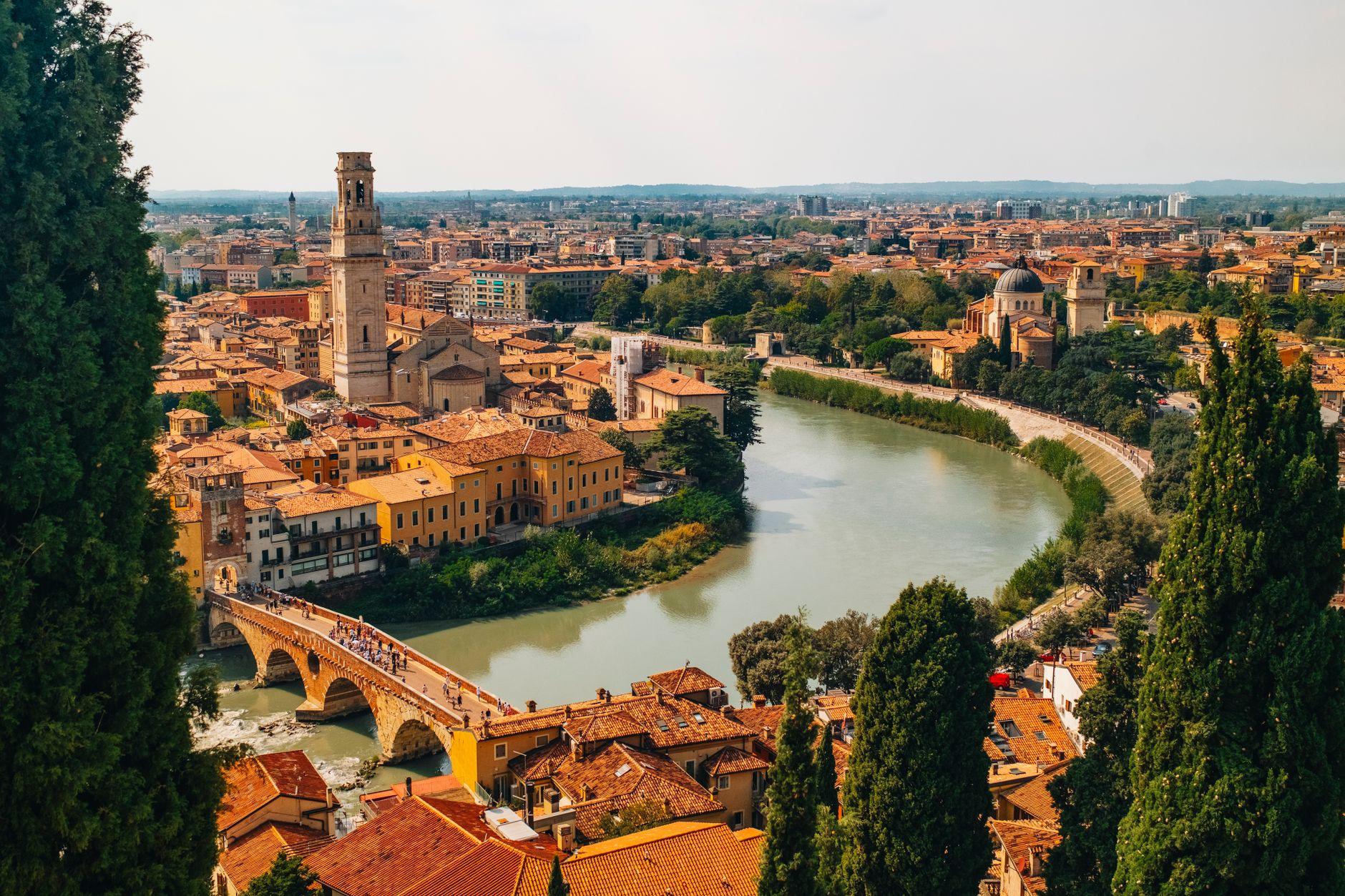 Verona City Breaks โ Italy